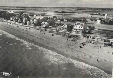 / CPSM FRANCE 56 "Damgan, vue aérienne, la plage"