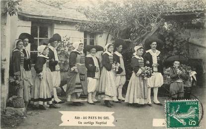 / CPA FRANCE 44 "Au pays du sel, un cortège Nuptial" / FOLKLORE