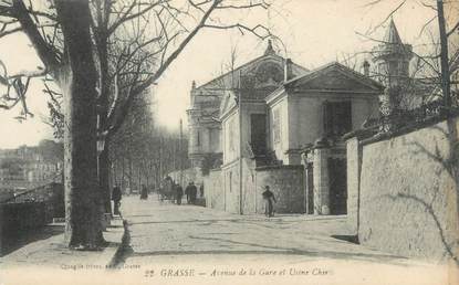 / CPA FRANCE 06 "Grasse, avenue de la Gare et usine Chiris"