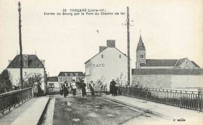 / CPA FRANCE 44 "Thouaré, entrée du bourg par le pont du chemin de fer"