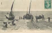 76 Seine Maritime CPA FRANCE 76 "Etretat, les barques"