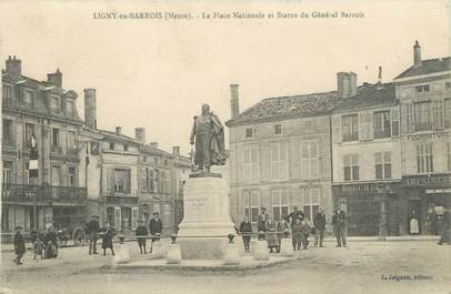 / CPA FRANCE 55 "Ligny en Barrois, la place Nationale et statue du Général Barrois"