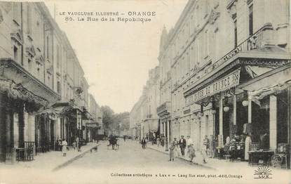 / CPA FRANCE 84 "Orange, la rue de la République"