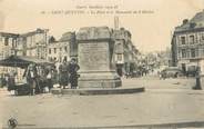 02 Aisne / CPA FRANCE 02 "Saint Quentin, la place et le monument du 8 octobre"