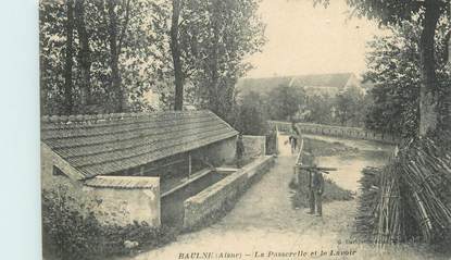 / CPA FRANCE 02 "Baulne, la passerelle et le lavoir"