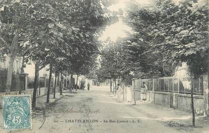 / CPA FRANCE 17 "Châtelaillon, la rue Carnot"