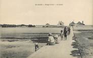 17 Charente Maritime / CPA FRANCE 17 "Ile de Ré, plage d'Ars, le quai"