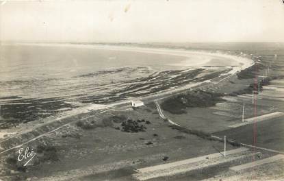 / CPSM FRANCE 17 "Ile de Ré, la côte vue du phare des Baleines"