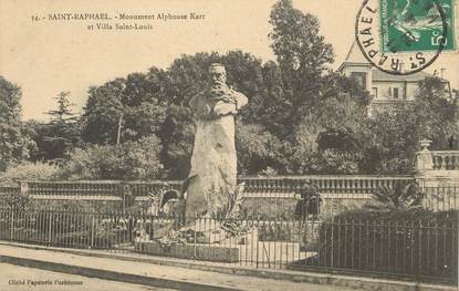 / CPA FRANCE 83 "Saint Raphaël, monument Alphonse Karr et villa Saint Louis"