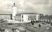 80 Somme / CPSM FRANCE 80 "Abbeville, l'hôtel de ville "