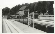 80 Somme / CPSM FRANCE 80 "Doullens, piscine"