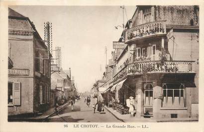 / CPA FRANCE 80 "Plage du Crotoy, la grande rue"