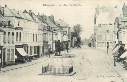 / CPA FRANCE 62 "Bapaume, la place Faidherbe"