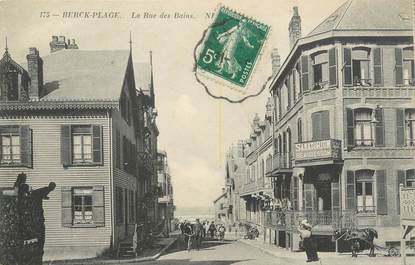 / CPA FRANCE 62 "Berck Plage, la rue des Bains"