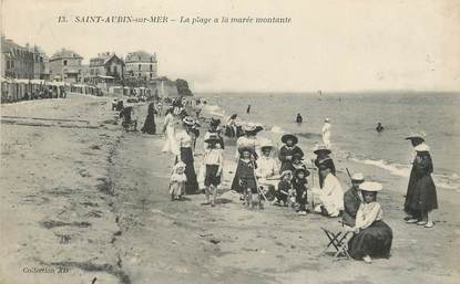 / CPA FRANCE 14 "Saint Aubin sur Mer, la plage à la marée montante"