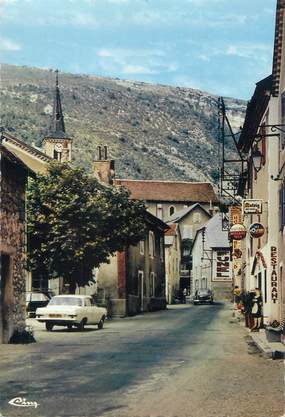 / CPSM FRANCE 05 "Saint Julien en Beauchêne, centre ville et le restaurant routier"