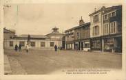 79 Deux SÈvre / CPA FRANCE 79 "Saint Maixent l'Ecole, place des Halles et la statue de Judith"