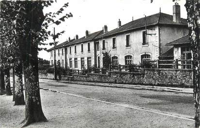 CPSM FRANCE 87 " Saint Mathieu, école "