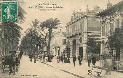 / CPA FRANCE 83 "Hyères, avenue des Palmiers et place de la poste"