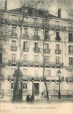 / CPA FRANCE 03 "Vichy, hôtel de Bade et Notre Dame"