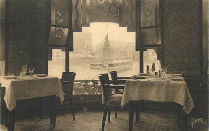 CPA FRANCE 75017 "Paris, Restaurant Luce, Place Clichy"