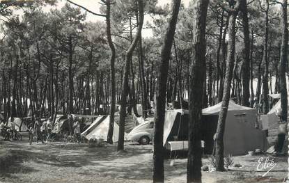 / CPSM FRANCE 33 "Soulac sur Mer, la camping dans la forêt"