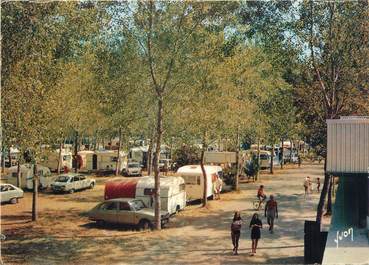 / CPSM FRANCE 34 "Marseillan Plage, camping Le Charlemagne"