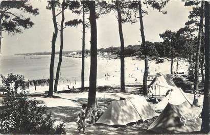 / CPSM FRANCE 44 "Saint Brevin Les Pins, plage du Pointeau et le camping"