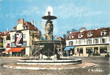 CPSM FRANCE 77 "Melun, Place Saint Jean"