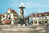 77 Seine Et Marne CPSM FRANCE 77 "Melun, Place Saint Jean"