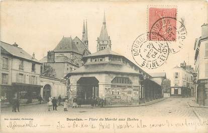 CPA FRANCE 91 "Dourdan, Place du Marché aux Herbes"