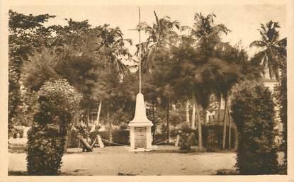 CPA BÉNIN "Cotonou, le monument aux morts"/ N° 29