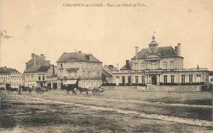 / CPA FRANCE 49 "Chalonnes sur Loire, place de l'hôtel de ville"