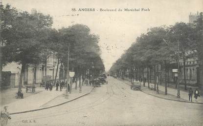 / CPA FRANCE 49 "Angers, Boulevard du Maréchal Foch"