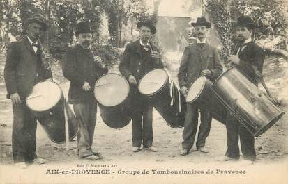 / CPA FRANCE 13  "Aix en Provence, groupe de Tambourinaire de provence "