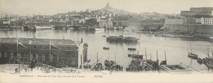 CPA PANORAMIQUE FRANCE 13 "Marseille, panorama du vieux port"