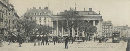 CPA PANORAMIQUE FRANCE 44 "Nantes, la place de la Bourse"