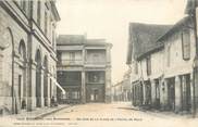 47 Lot Et Garonne CPA FRANCE 47 "Miramont, un coin de la place de l'hôtel de ville"