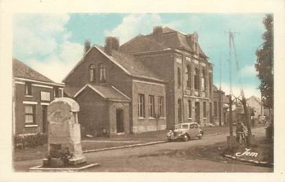 CPA FRANCE 59 "Gognies Chaussée, le monument aux morts"