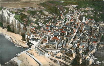 CPSM FRANCE 76 "Yport, vue aérienne sur la plage et la ville"