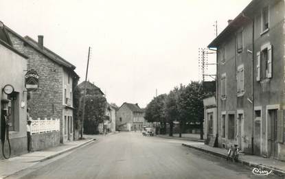 CPSM FRANCE 38 "Trept, Place de la Mairie"