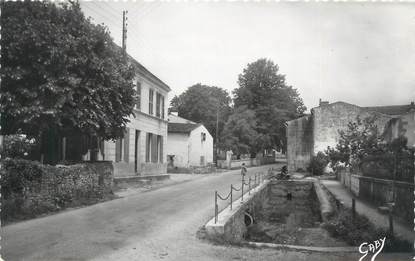 CPSM FRANCE 17 " Lussant, la lavoir "