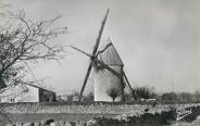 17 Charente Maritime CPSM FRANCE 17 " Bords et ses Env., le vieux moulin "