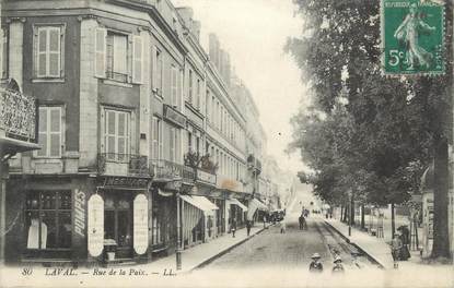 CPA FRANCE 53 " Laval, rue de la Paix "