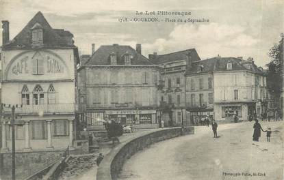 CPA FRANCE 46 " Gourdon, place du 4 septembre "