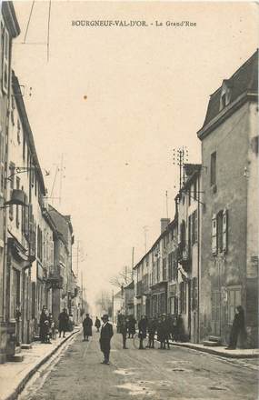 CPA FRANCE 71 "Bourgneuf Val d'Or, la grande rue"