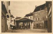 46 Lot CPA FRANCE 46 " Lacapelle Marival, place de la halle"