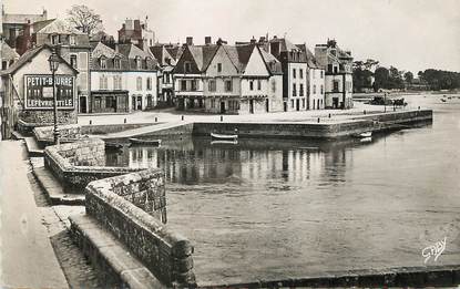 / CPSM FRANCE 56 "Auray, Saint Goudtan, le quai"