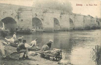 CPA FRANCE 78 "Limay, le vieux pont" / LAVEUSE