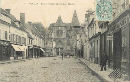 CPA FRANCE 78 "Houdan, rue de l'Enclos et façade de l'église"